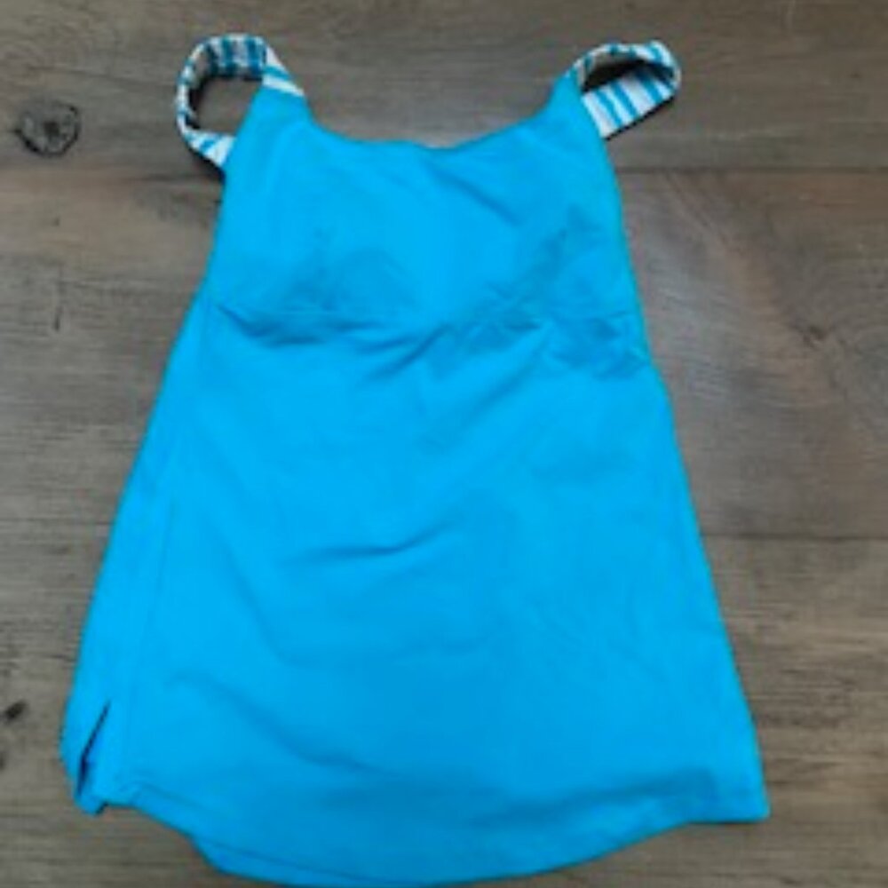 Lululemon workout top